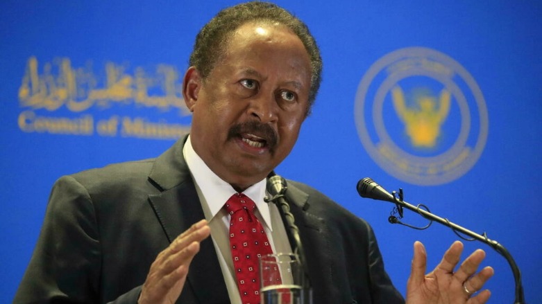 رئيس الوزراء السوداني عبد الله حمدوك متحدثا في الخرطوم في 8 شباط/فبراير 2021- الصورة لفرانس 24